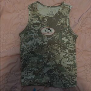 Hello Kitty Graphic cropped tank top
